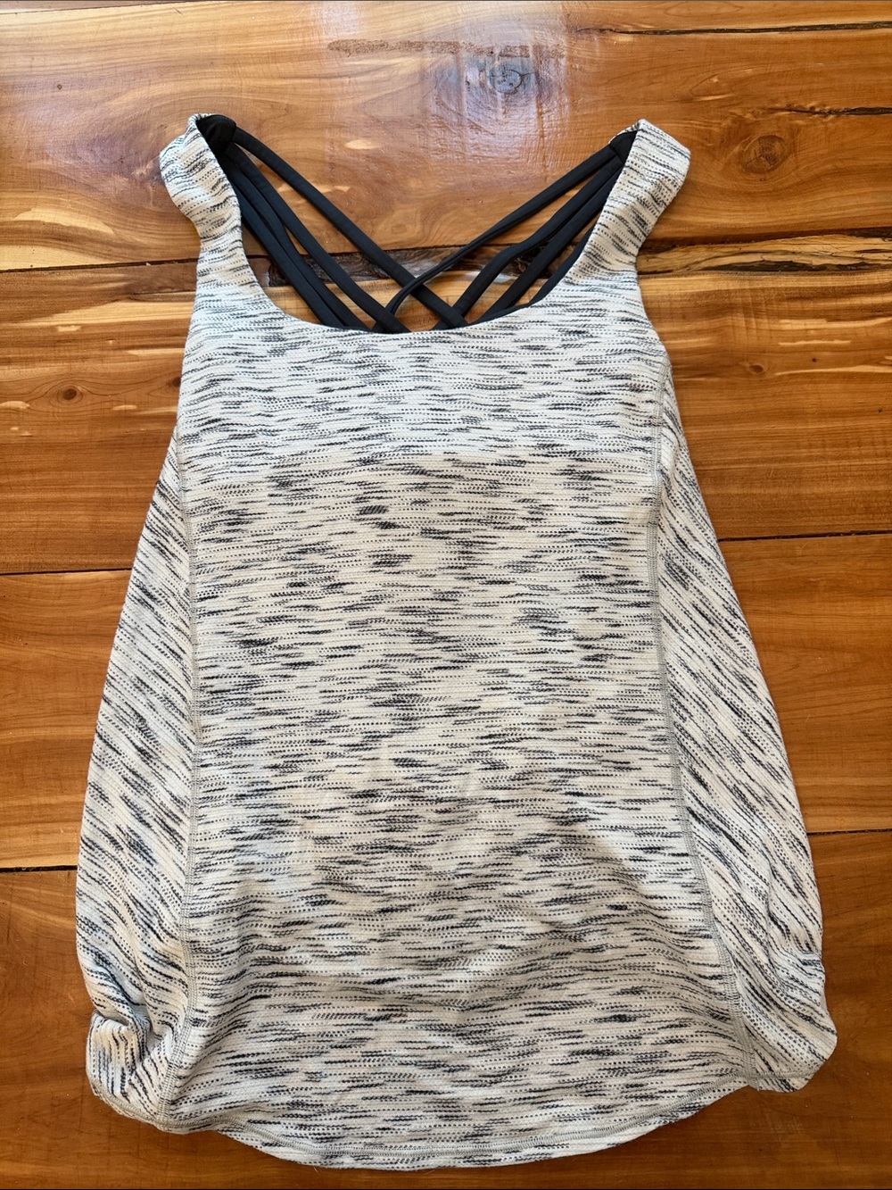 Lululemon Open Back Tank, Size 4, Dark Gray, White, and Black CUTE 🖤🩶🤍